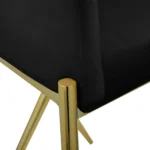 85e1083502741315_1209-w990-h750-b1-p0--